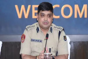ବଢୁଛି ସାଇବର ଅପରାଧ: ପାର୍ବଣ ସମୟରେ ଲୋଭନୀୟ ଅଫର୍ ଦେଇ କରିପାରନ୍ତି ଠକେଇ, ସତର୍କ ରହିବାକୁ ପରାମର୍ଶ