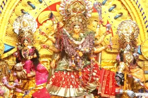 ଶକ୍ତି ରୂପେଣ ସଂସ୍ଥିତା…ଜଗତଜନନୀ ମା’ ଦୁର୍ଗାଙ୍କ ମହାଷ୍ଟମୀ ପୂଜା ପାଇଁ ଚଳଚଞ୍ଚଳ ରାଜ୍ୟର ସବୁ ମଣ୍ଡପ