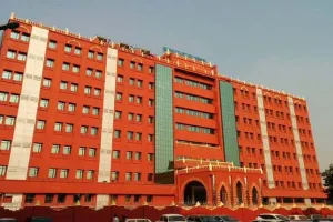 ବାତ୍ୟା ପାଇଁ ୨ ଦିନ ବନ୍ଦ ରହିବ ହାଇକୋର୍ଟ