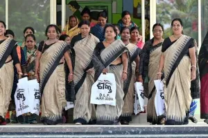 ବଦଳିବ ମିଶନ ଶକ୍ତି ମହିଳାଙ୍କ ଡ୍ରେସ୍‌ କୋଡ୍‌, ମିଳିବ ଆଇଡି କାର୍ଡ ସହ ସ୍ମାର୍ଟ ଫୋନ୍‌