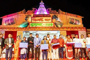 ‘ଘୁମୁରା’ ଉତ୍ସବରେ କଳାହାଣ୍ଡିର ଯୁବ ପ୍ରତିଭାଙ୍କୁ ସମ୍ବର୍ଦ୍ଧିତ କଲା ବେଦାନ୍ତ