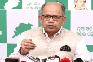 ଓଡ଼ିଶାବାସୀଙ୍କୁ ଦିନରେ ଲଣ୍ଠନ ଦେଖାଇଛନ୍ତି ରେଳମନ୍ତ୍ରୀ: ବିଜେଡି