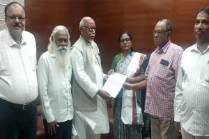 ଉପେନ୍ଦ୍ର ଭଞ୍ଜଙ୍କ ପ୍ରତିମୂର୍ତ୍ତି ବିଧାନସଭାରେ ସ୍ଥାପିତ ପାଇଁ ବାଚସ୍ପତିଙ୍କୁ ସ୍ମାରକପତ୍ର ପ୍ରଦାନ