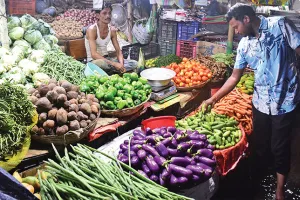 ବର୍ଷା ଆଳ; ବଢୁଛି ପରିବା ଦର