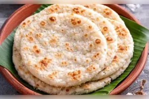 ଦକ୍ଷିଣ ଭାରତୀୟ ସ୍ୱାଦ: ଘରେ ସହଜରେ ବନାନ୍ତୁ କେରଳର ପ୍ରସିଦ୍ଧ 'ଓରୋଟ୍ଟି' କିମ୍ବା ଚାଉଳ-ନଡ଼ିଆ ରୁଟି