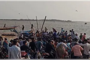 ସାତପଡ଼ା-ଜହ୍ନିକୁଦା ଘାଟରେ ଭଡ଼ା ବୃଦ୍ଧିକୁ ନେଇ ଉତ୍ତେଜନା: ଯାତ୍ରୀ ଓ ଡଙ୍ଗା ମାଲିକ ମୁହାଁମୁହିଁ