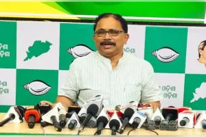 ବିଜେଡିର କଡ଼ା ନିଶାଣ: ନିଜ ବ୍ୟାବସାୟିକ ସ୍ୱାର୍ଥ ପାଇଁ ବିଜେପି ଯାଇଛନ୍ତି ଦେବାଶିଷ
