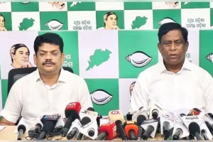 ରାଜରାସ୍ତାରେ ଚାଷୀ; ସରକାର ଉତ୍ସବ ମନାଉଛନ୍ତି: ବିଜେଡି