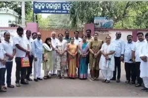 ହିଞ୍ଜିଳି ଗର୍ଭବତୀ ହତ୍ୟା ଘଟଣା: ୨ ବର୍ଷର ଶିଶୁକୁ ବାଳାଶ୍ରମକୁ ହସ୍ତାନ୍ତର, ୧ ଲକ୍ଷ ଟଙ୍କାର ଆର୍ଥିକ ସହାୟତା ଦେଲେ ନବୀନ 