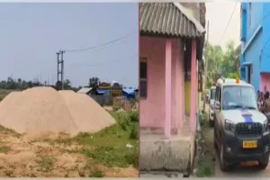 ବାଲି ମାଫିଆଙ୍କ ଘରେ ପୁଲିସର ଚଢ଼ାଉ, ୨୫ ଲକ୍ଷ ଟଙ୍କା ସହ ୩୦ରୁ ଉର୍ଦ୍ଧ୍ୱ ଗାଡ଼ି ଜବତ 