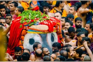 ବିନା ଟାହିଆରେ ପହଣ୍ଡି ହୋଇ ରଥାରୂଢ଼ ହେଲେ ମହାପ୍ରଭୁ ଶ୍ରୀଜଗନ୍ନାଥ 