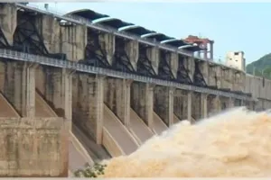 ଖୋଲିଲା ରେଙ୍ଗାଲି ଡ୍ୟାମ୍ ଗେଟ୍: ନିଷ୍କାସିତ ହେଲା ଚଳିତ ବର୍ଷର ପ୍ରଥମ ବନ୍ୟାଜଳ, ୪ ଜିଲ୍ଲାକୁ ସତର୍କ ସୂଚନା