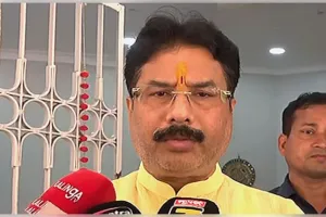 'ହିଂସାକାଣ୍ଡ ଯୋଗୁଁ ସହରରେ ଯେଉଁ କ୍ଷତି ହୋଇଛି ତାକୁ ଅଟୋ ଚାଳକ ଭରଣା କରିବେ, ବେଆଇନ ଅଟୋ ଷ୍ଟାଣ୍ଡ ଭଙ୍ଗାଯିବ'