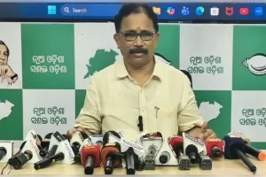 ରେଭେନ୍ସା ବିଶ୍ୱବିଦ୍ୟାଳୟରେ ଅଧ୍ୟାପକଙ୍କୁ ବିଜେପି ବିଧାୟକଙ୍କ ଗାଳିଗୁଲଜକୁ ବିଜେଡିର ନିନ୍ଦା