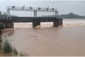 ଉତ୍ତର ଓଡ଼ିଶାରେ ଘନଉଛି ବନ୍ୟା ବିପଦ: ଫୁଲୁଛି ନଦୀ, ଲଗାଣ ବର୍ଷାରେ ଜଳମଗ୍ନ ଅନେକ ଅଞ୍ଚଳ