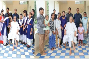 ରକ୍ଷା ବନ୍ଧନ ଅବସରରେ ନବୀନଙ୍କ ହାତରେ ରାକ୍ଷୀ ବାନ୍ଧିଲେ କୁନି କୁନି ଝିଅ ଏବଂ ବିଭିନ୍ନ ଅନୁଷ୍ଠାନର ସଭ୍ୟ
