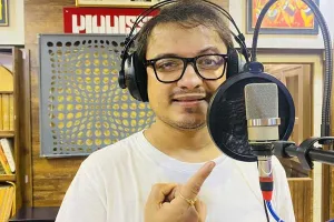 ଅଡୁଆରେ କଣ୍ଠଶିଳ୍ପୀ ସୌରିନ ଭଟ୍ଟ: ଆତ୍ମସମର୍ପଣ ନକରିବାରୁ ଅନ୍ତରୀଣ ସୁରକ୍ଷା ହଟାଇଲେ ହାଇକୋର୍ଟ