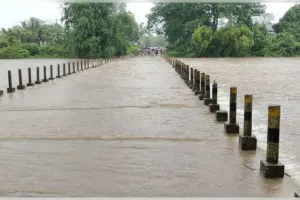 ମାଲକାନଗିରିରେ ଲଘୁଚାପ ଜନିତ ଲଗାଣ ବର୍ଷା: ଜାତୀୟ ରାଜପଥରେ ଉଛୁଳୁଛି ପାଣି, ଯୋଗାଯୋଗ ବିଚ୍ଛିନ୍ନ