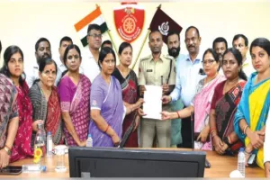 ଭୁବନେଶ୍ୱରରେ ଯୁବତୀଙ୍କୁ ଦୁଷ୍କର୍ମ ଘଟଣା: ଡିସିପିଙ୍କୁ ଭେଟି ଅଭିଯୁକ୍ତଙ୍କୁ ଗିରଫ ଓ କଠୋର କାର୍ଯ୍ୟାନୁଷ୍ଠାନ ଦାବି କଲା ବିଜେଡି ପ୍ରତିନିଧିମଣ୍ଡଳ