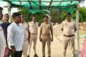 ସମ୍ଭାବ୍ୟ ବାତ୍ୟାକୁ ନେଇ ସତର୍କତା: ଚିଲିକା ଓ ସମୁଦ୍ରରେ ଡଙ୍ଗା ଚଳାଚଳ, ମାଛଧରା ବନ୍ଦ