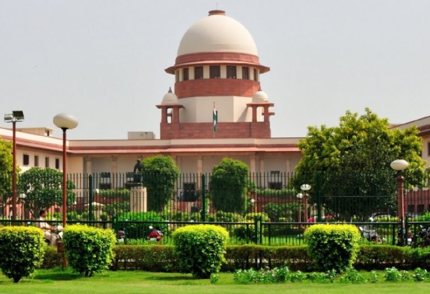 ନୂଆ ଗୋପନୀୟତା ନୀତିକୁ ନେଇ ଫେସବୁକ୍ ଓ ହ୍ୱାଟ୍ସଆପକୁ ସୁପ୍ରିମକୋର୍ଟଙ୍କ ନୋଟିସ୍