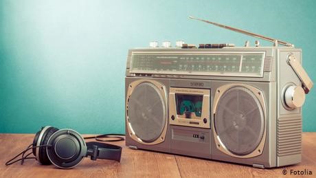 ଜନସେବାରେ ରେଡ଼ିଓ