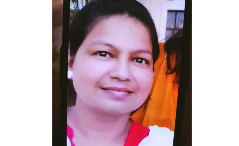 ୪୪ ବର୍ଷୀୟା ପ୍ରେମିକାଙ୍କୁ ବିବାହ ପାଇଁ ମନାକଲା ୨୫ ବର୍ଷୀୟ ପ୍ରେମିକ , ଆତ୍ମହତ୍ୟା କଲେ ଇଂରାଜୀ ଶିକ୍ଷୟିତ୍ରୀ