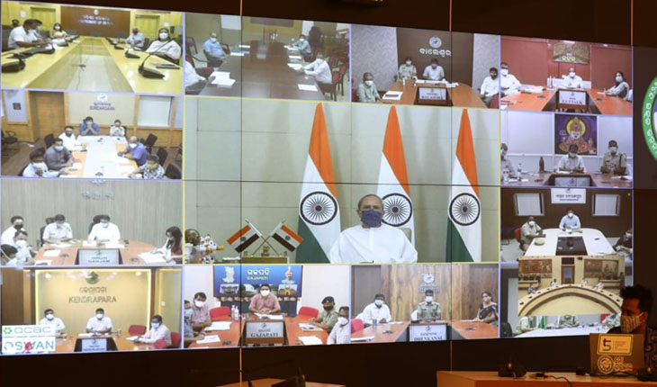 କୋଭିଡ୍ ସ୍ଥିତି ମସୀକ୍ଷା କଲେ ମୁଖ୍ୟମନ୍ତ୍ରୀ ନବୀନ ପଟ୍ଟନାୟକ; ଯୋଜନାବଦ୍ଧ ଭାବେ କାମ କରିବାକୁ ଜିଲ୍ଲାପାଳ ଓ ଏସପିଙ୍କୁ ନିର୍ଦ୍ଦେଶ