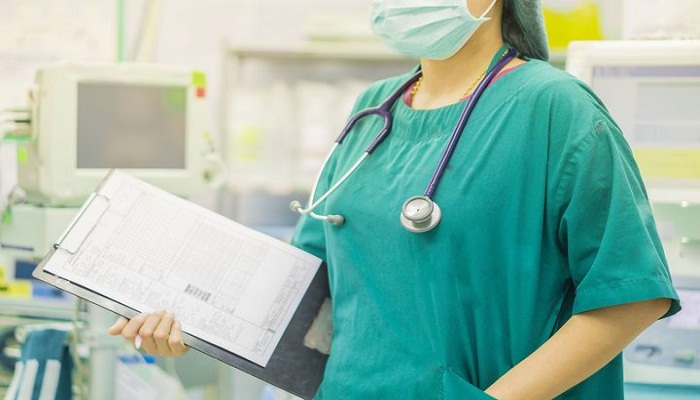 ଡାକ୍ତରାଣୀ ପତ୍ନୀ ଲୋଭରେ ହରାଇଲେ ୪ଲକ୍ଷ