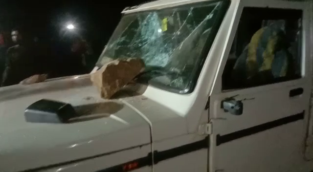 ନାଚ ପାଇଁ ପୋଲିସକୁ ମାଡ