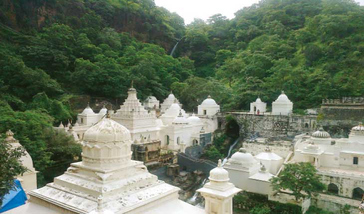 ଏପରି ଏକ ମନ୍ଦିର ଯେଉଁଠି ହୁଏ ଚନ୍ଦନ ଓ କେଶର ବର୍ଷା…..ଜାଣନ୍ତୁ କେଉଁଠି