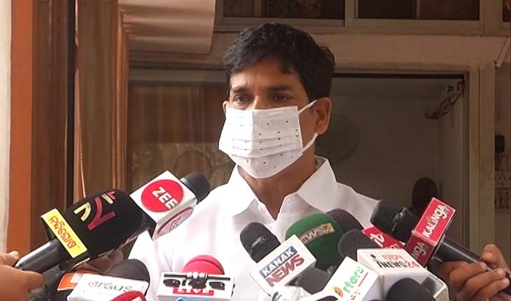 ଅନଲାଇନରେ ହେବ ୟୁଜି ଓ ପିଜି ପରୀକ୍ଷା, ନିଜ କଲେଜରେ ସୁୁବିଧା ନ ଥିଲେ ନିକଟସ୍ଥ କଲେଜରେ ଦେଇପାରିବେ ପରୀକ୍ଷା