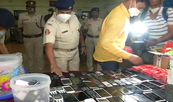 କମିଶନରେଟ ପୁଲିସ ପଞ୍ଝାରେ ସାଇବର ଲୁଟେରା: ୭ଗିରଫ, ୧୬ ହଜାର ପ୍ରି- ଆକ୍ଟିଭ ସିମ୍ ଜବତ