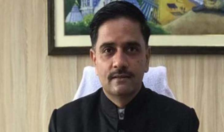 ଟିକାକରଣକୁ ଗୁରୁତ୍ୱ ଦେଇ ଗଞ୍ଜାମ ଜିଲ୍ଲାପାଳଙ୍କ ଅଭିନବ ନିଷ୍ପତ୍ତି: ଟିକା ନେଇ ନଥିଲ ଦୋକାନ ଖୋଲିବା ମନା