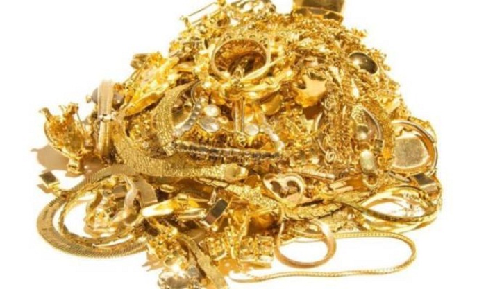 ୧୨ ମିନିଟରେ ଲୁଟିନେଲେ ୯ କୋଟିର ସୁନା