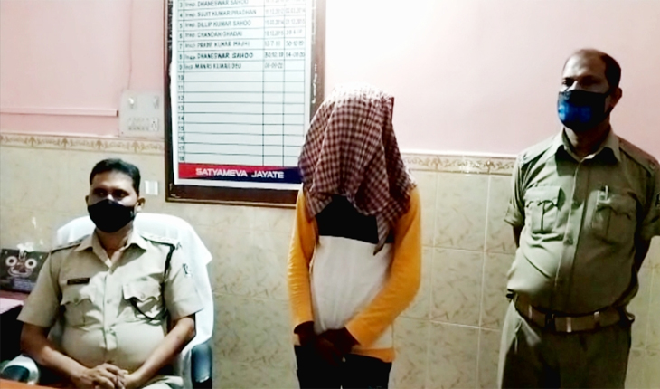 ପୋଲିସ ଓ ଅବକାରୀ ବିଭାଗର ମିଳିତ ଚଢାଉ: ୨୫ ଲକ୍ଷରୁ ଉର୍ଦ୍ଧ୍ବ ଟଙ୍କାର ବ୍ରାଉନସୁଗର ଜବତ, ଜଣେ ଗିରଫ