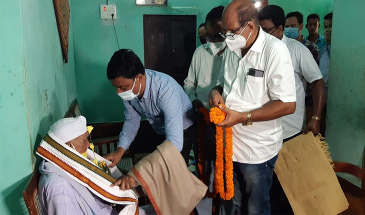 ଶତାୟୁ ସ୍ୱାଧିନତା ସଂଗ୍ରାମୀ ଜିତେନ୍ଦ୍ରୀୟ ପ୍ରଧାନ ରାଷ୍ଟ୍ରପତି ପଦକ ଦ୍ୱାରା ସମ୍ବର୍ଦ୍ଧିତ