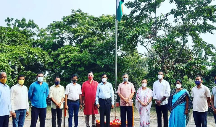 ଆଇଆଇଏମସିରେ ସ୍ୱାଧୀନତା ଦିବସ ପାଳିତ: ଦେଶର ଗତି କୁଆଡ଼େ- ସମୀକ୍ଷା କରିବାର ସମୟ ଆସିଛି- ଡ. ମୃଣାଳ ଚାଟାର୍ଜୀ