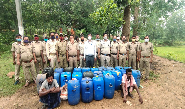 ଅବକାରୀ ବିଭାଗ ଓ ପରଜଙ୍ଗ ପୁଲିସର ମିଳିତ ଚଢ଼ାଉ: ବିଦେଶୀ ମଦ ଜବତ, ୨ ଗିରଫ