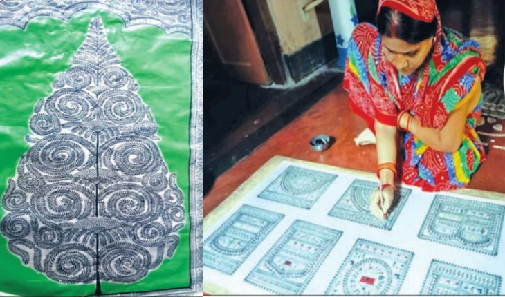 ଜନଜାତି କଳା ନିଶାରେ ଗୃହିଣୀ; ବିନା ପ୍ରଶିକ୍ଷଣରେ ଆଙ୍କୁଛନ୍ତି ଆକର୍ଷଣୀୟ କଳାକୃତି