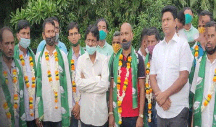 ପ୍ରଣବଙ୍କ ଉପସ୍ଥିତିରେ ବିଜେଡିରେ ଯୋଗ ଦେଲେ ଦେବଗଡ଼ ବିଜେପି ନେତା