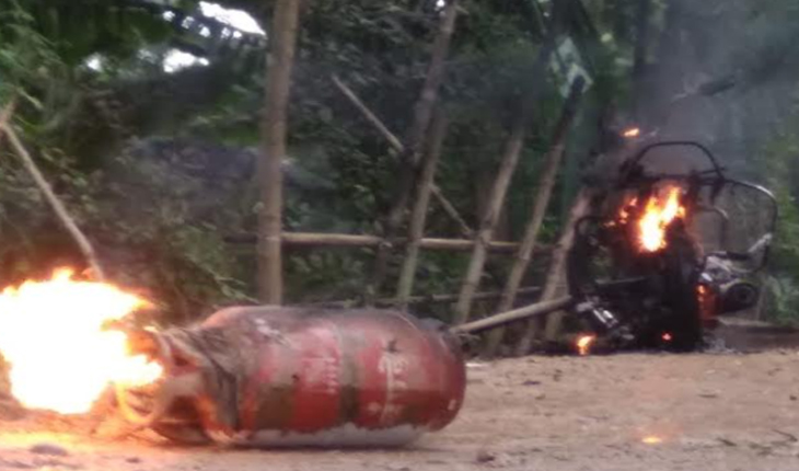 ରୋଷେଇ ଗ୍ୟାସରୁ ନିଆଁ ବାହାରି ଜଳିଗଲା ବାଇକ୍‌, ୩ ଆହତ