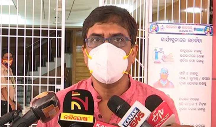 ବର୍ତ୍ତମାନ ଟ୍ରେଣ୍ଡ ଅନୁଯାୟୀ ଆମେ ଭଲ ସ୍ଥିତିରେ ରହିଛେ, ଓଡ଼ିଶାରେ ତୃତୀୟ ଲହରର ପ୍ରଭାବ ସେମିତି ପଡି ନ ପାରେ- ସ୍ୱାସ୍ଥ୍ୟ ନିର୍ଦ୍ଦେଶକ