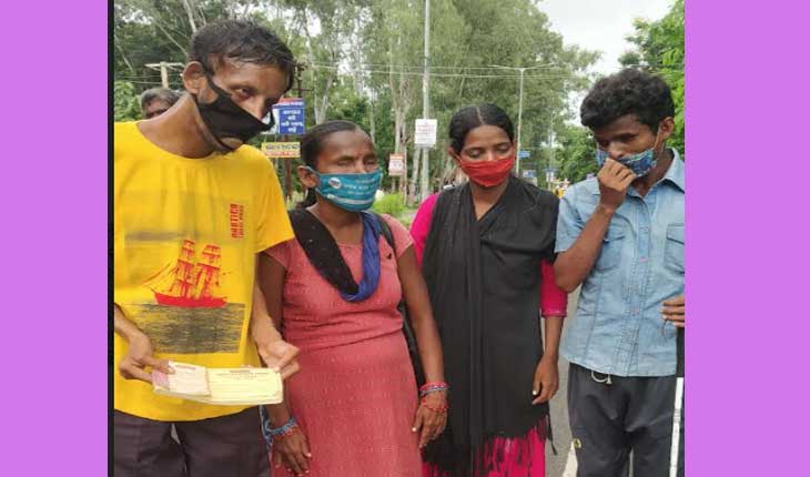 ସହାୟତା ପାଇଁ ଭୁବନେଶ୍ବରରୁ ବାଲେଶ୍ଵର ଆସିଲେ ଦୃଷ୍ଟିହୀନ