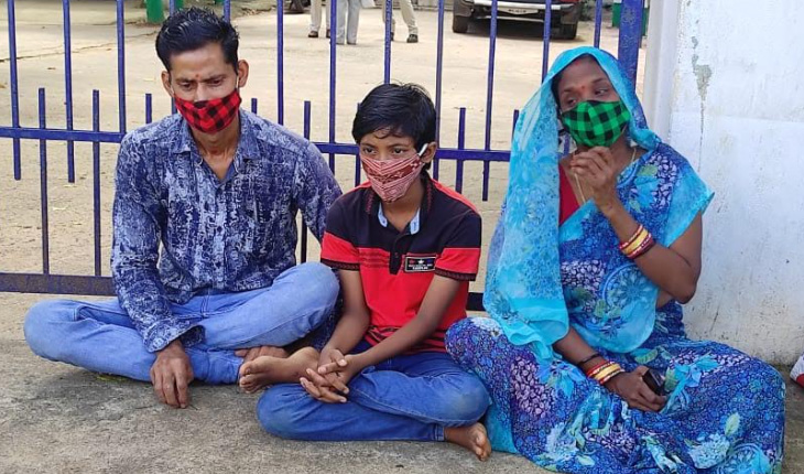 କିଡ୍ନୀ ନେବା ପରେ ପ୍ରତାରଣା, ଥାନା ଆଗରେ ଧାରଣା ଦେଲେ ପରିବାର