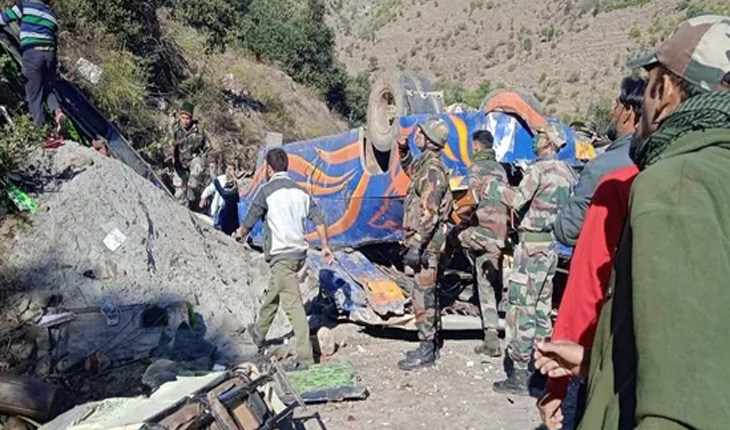 ଜାମ୍ମୁ-କାଶ୍ମୀରରେ ମର୍ମନ୍ତୁଦ ସଡ଼କ ଦୁର୍ଘଟଣା: ୧୦ ମୃତ, ୧୨ରୁ ଅଧିକ ଆହତ