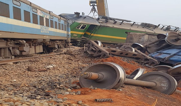 ରାଞ୍ଚି ଡିଭିଜନରେ ଦୁଇଟି ମାଲବାହୀ ଟ୍ରେନ ମଧ୍ୟରେ ମୁହାଁମୁହିଁ ଧକ୍କା