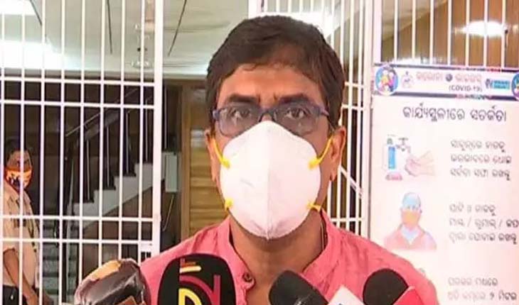 ରାଜ୍ୟରେ କରୋନା ସଂକ୍ରମଣ ପିକ୍ ଅତିକ୍ରମ କରିଛି; ହେଲେ ଭାଇରସ ବର୍ତ୍ତମାନ ଉଭୟ ଗାଁ ଓ ସହରରେ ରହିଛି – ସ୍ବାସ୍ଥ୍ଯ ନିର୍ଦ୍ଦେଶକ