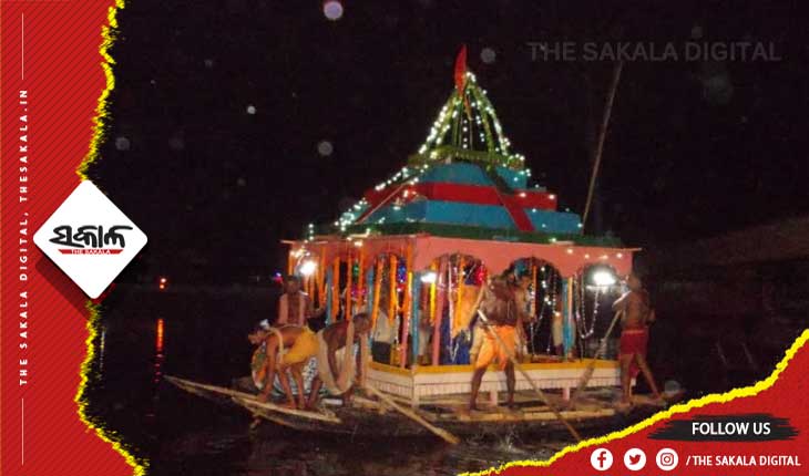 ଶିବଗଙ୍ଗା ପୁଷ୍କରଣୀରେ ଚାପଖେଳିଲେ ବାବା ଆଖଣ୍ଡଳମଣି