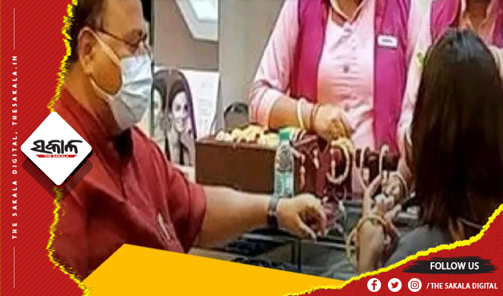 ଇଡି ହାତରେ ଲାଗିଲା ପାର୍ଥ ଅର୍ପିତାଙ୍କ ସୁନା କିଣା ଫୋଟୋ